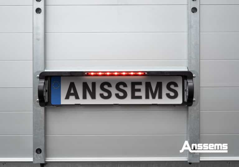 Anssems-GT-VT3-Ultra-Low-detail-remlicht-kentekenplaathouder-2