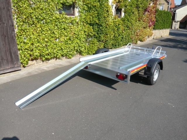mot1025-151-2